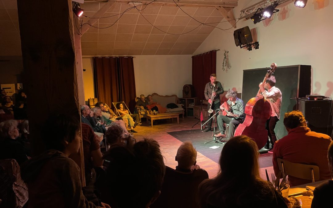 Une soirée magique de guinguette en Jazz Oriental : Douar Trio