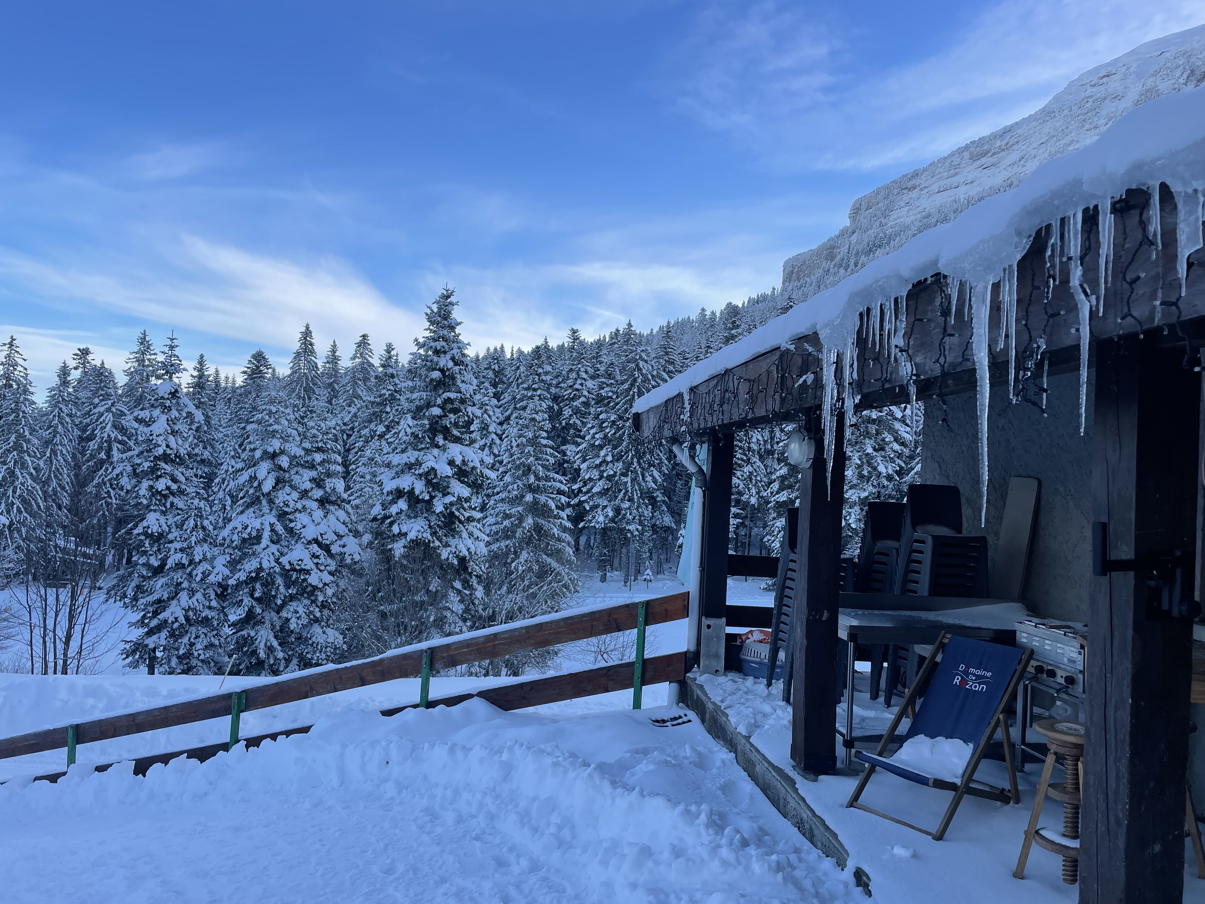Salle de réception du Domaine de Rozan au Col de Porte 